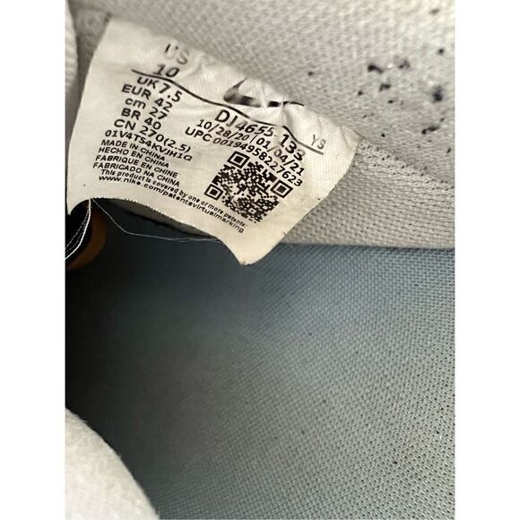 NIKE AIR FORCE 1 07 LV8 \